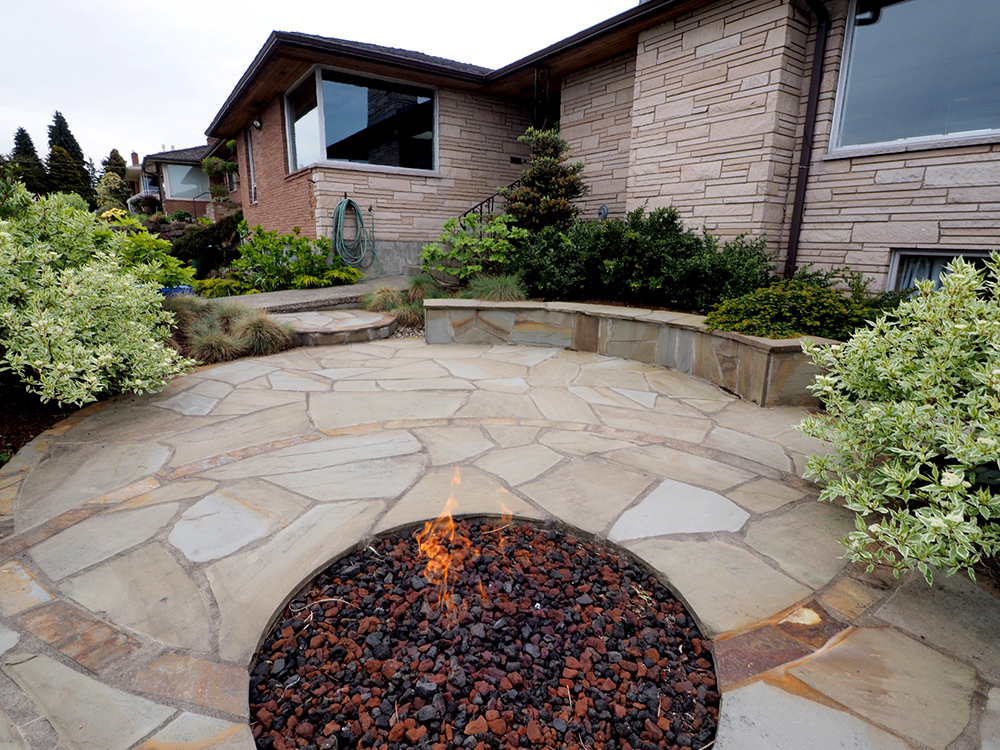 Stone Patio With Three Overlapping Circles.